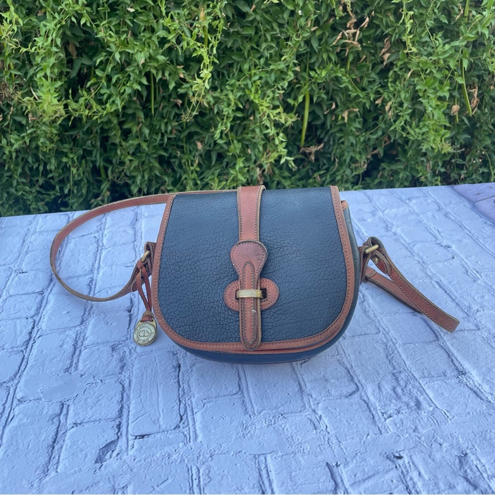 Vintage Dooney and bourke bag